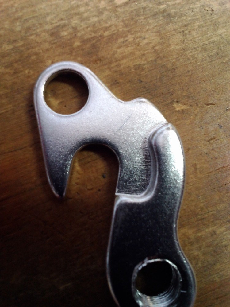 REPLACEABLE BICYCLE DERAILLEUR HANGER FRAME DROPOUT # 49 NEW
