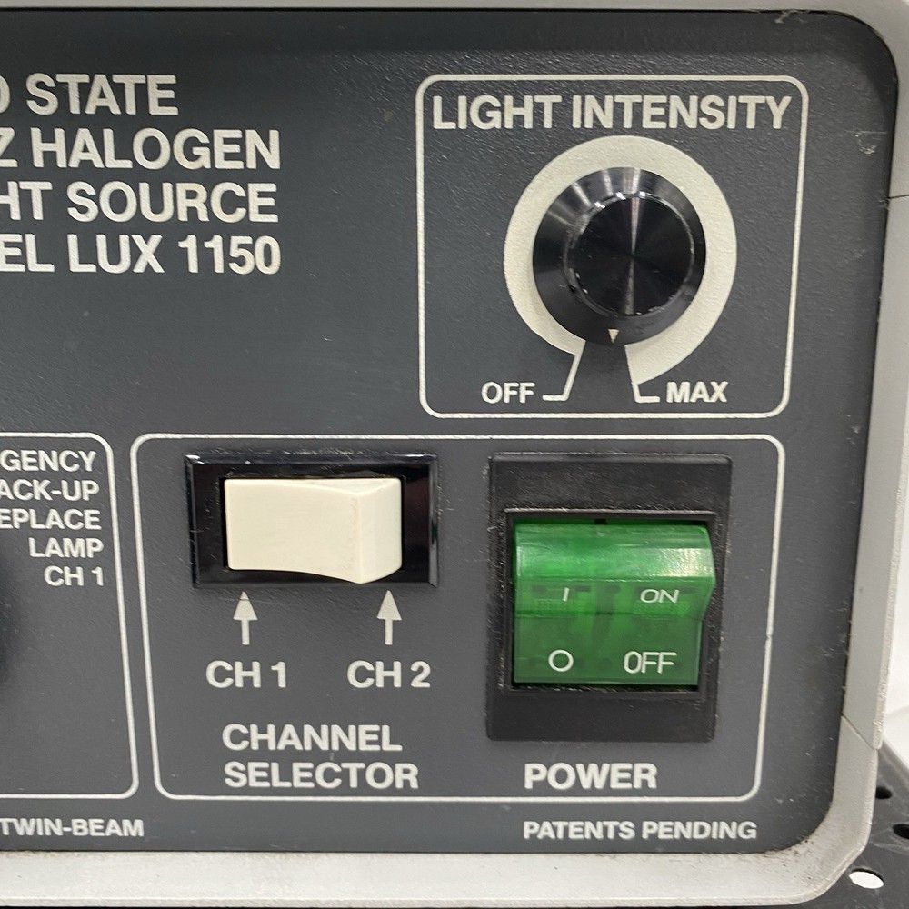 LUXTEC HIGH TECH SOLID STATE 150 WATT QUARTZ HALOGEN FIBER OPTIC LIGHT SOURCE