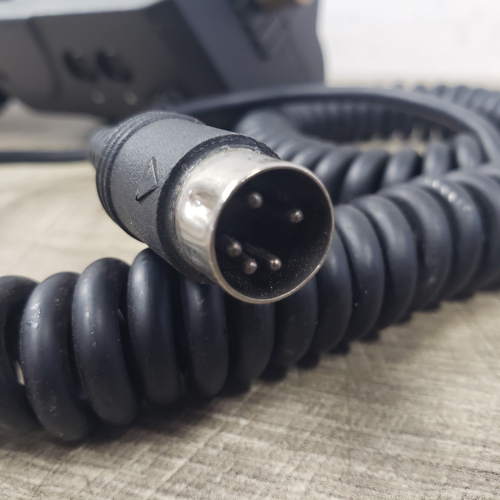 *NICE* Quantum Qflash T5d-R w/ BULB Professional Camera Flash *UNTESTED*