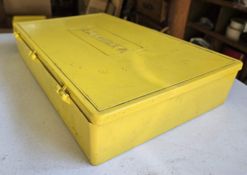 Used Large Serv-a-Lite Wire Lock Pins Storage Box Serv-a-lite Products Inc Empty