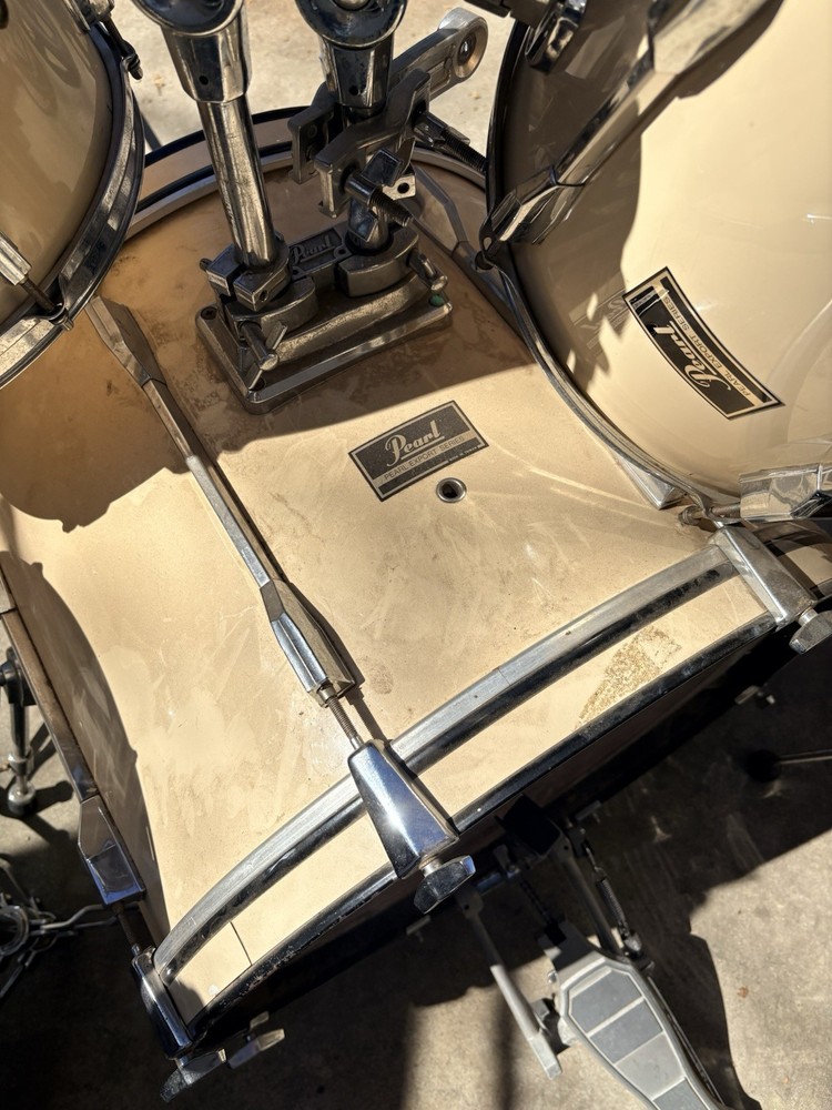 Pearl Drum Set