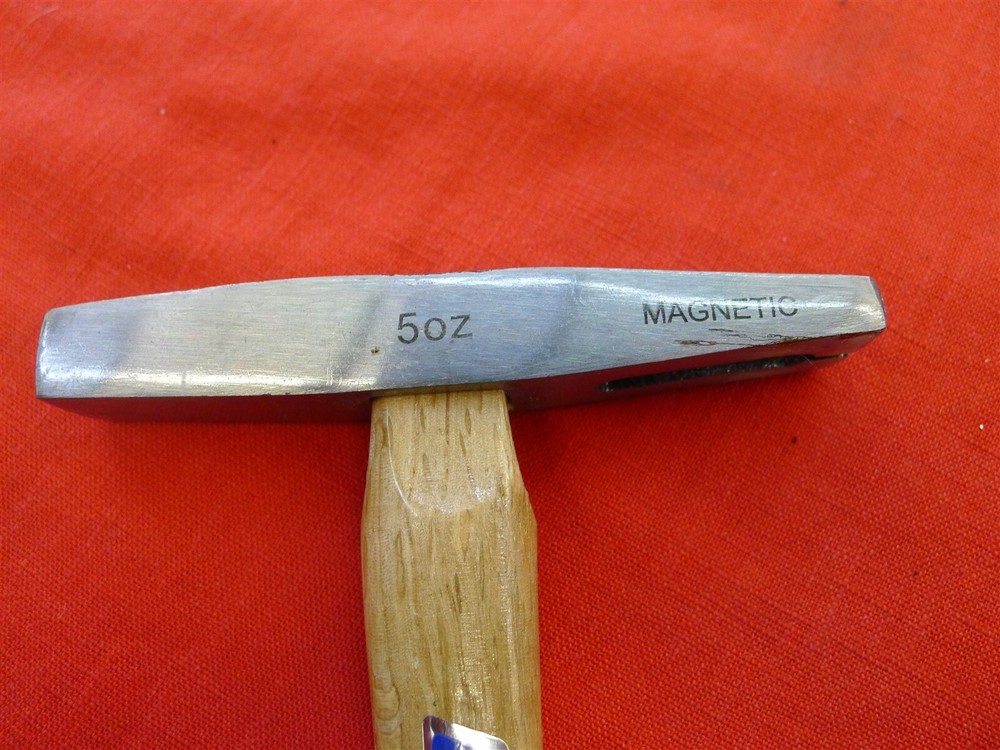 Vaughan SBP5 5oz Tack Hammer