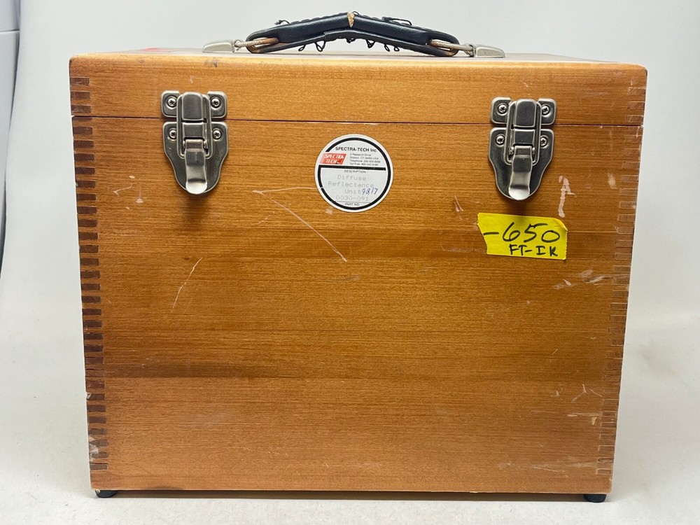 Spectra Tech 0030-091 Collector Diffuse Reflectance Unit & Sample Holders