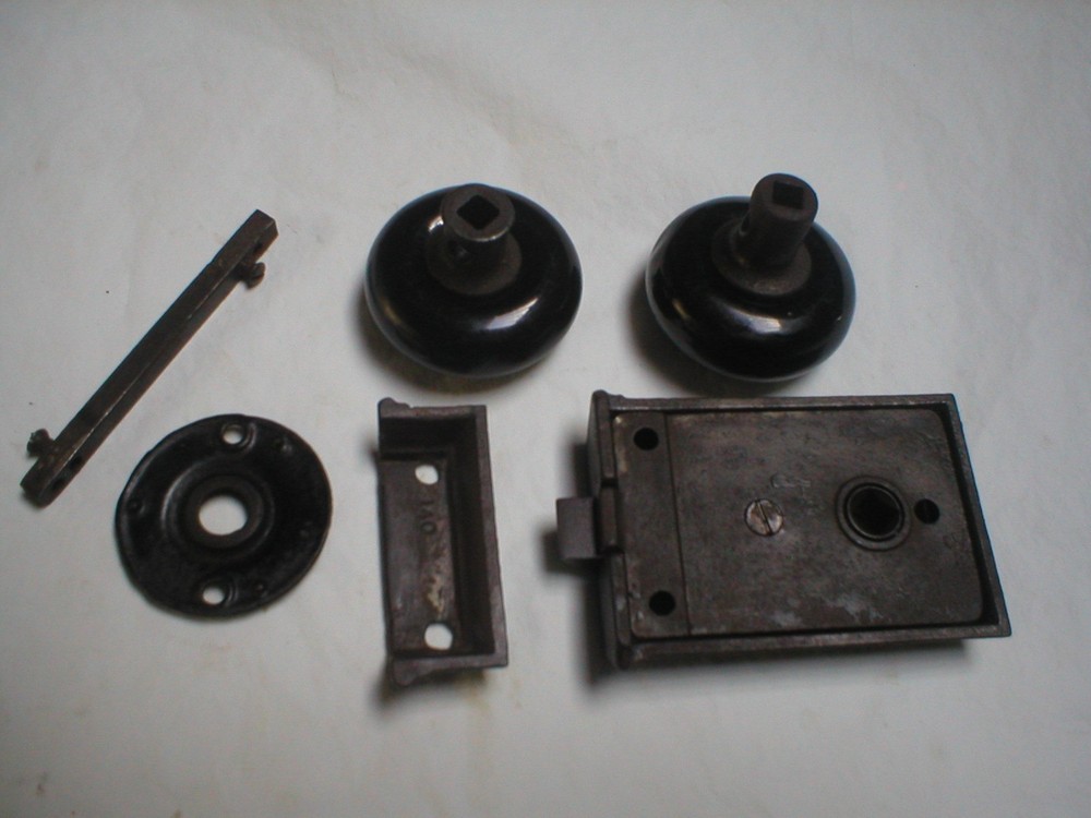 Antique Surface Mount Door Hardware with Porcelain Knobs