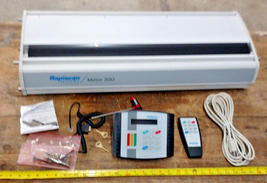 Rapiscan Systems Walk Thru Security Metal Detector  Metor 300 Head with control