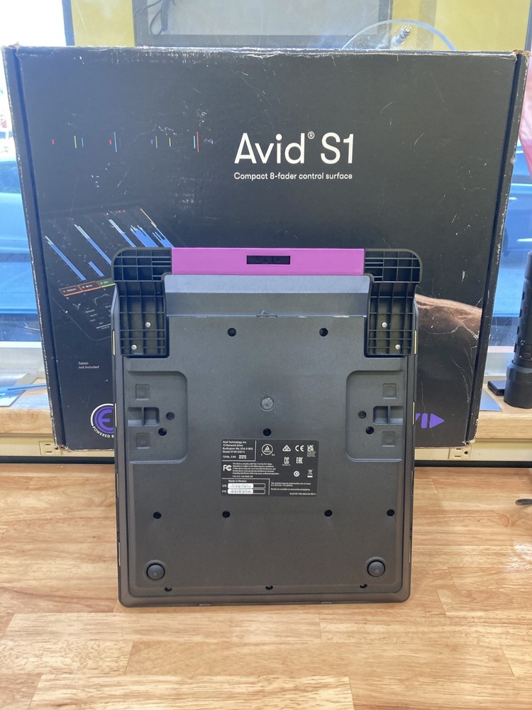 AVID S1 COMPACT 8-FADER CONTROL SURFACE-GOOD CONDITION!!!!