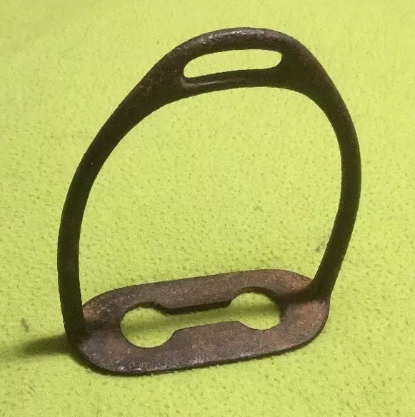 Antique / Vintage ~ Stirrup ~ Old~ Solid ~ Iron ~ Horse Riding