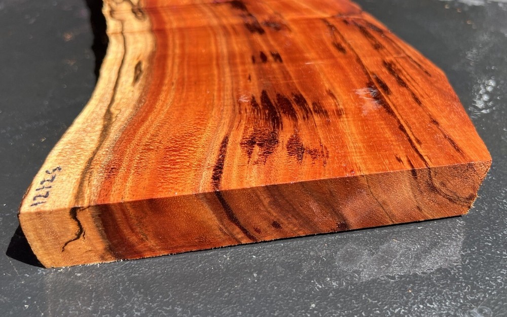 Hawaiian Curly Koa Board #12125