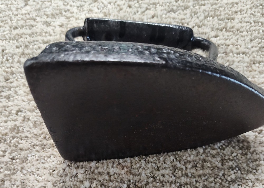 🗽VINTAGE IRON -NICE PIECE