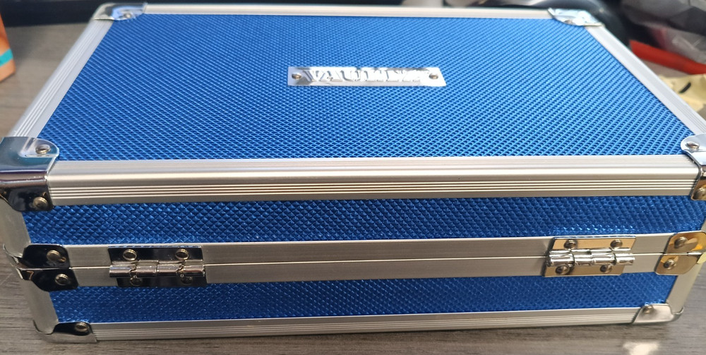 Vaultz Locking Supply Box-Blue
