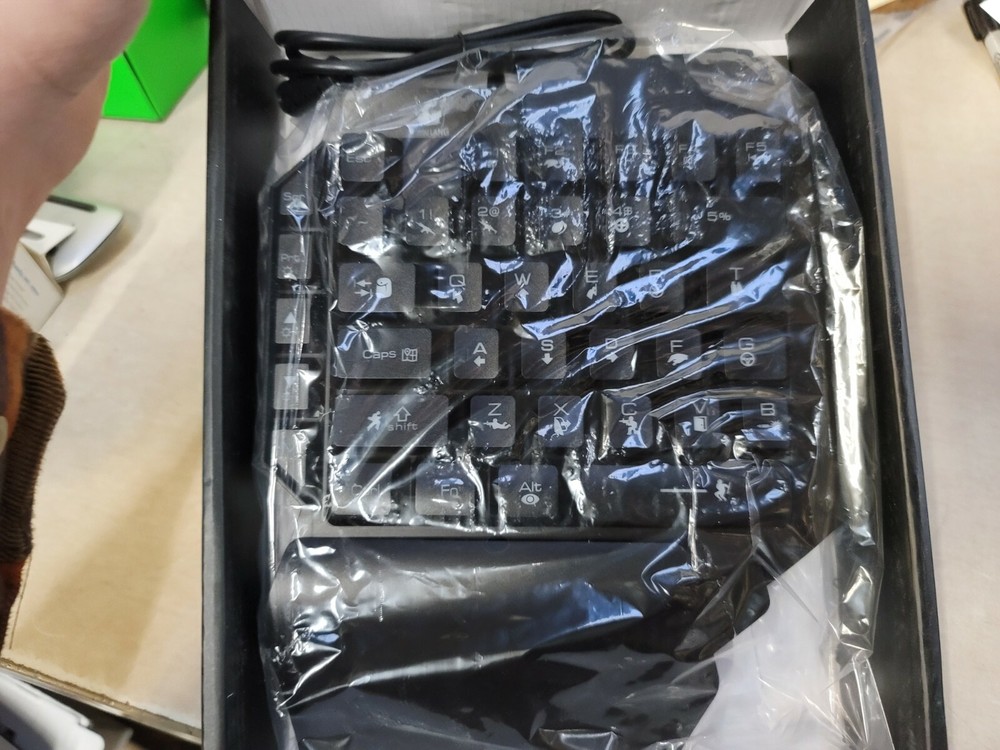 One Hand Game Keyboard K15 NOB