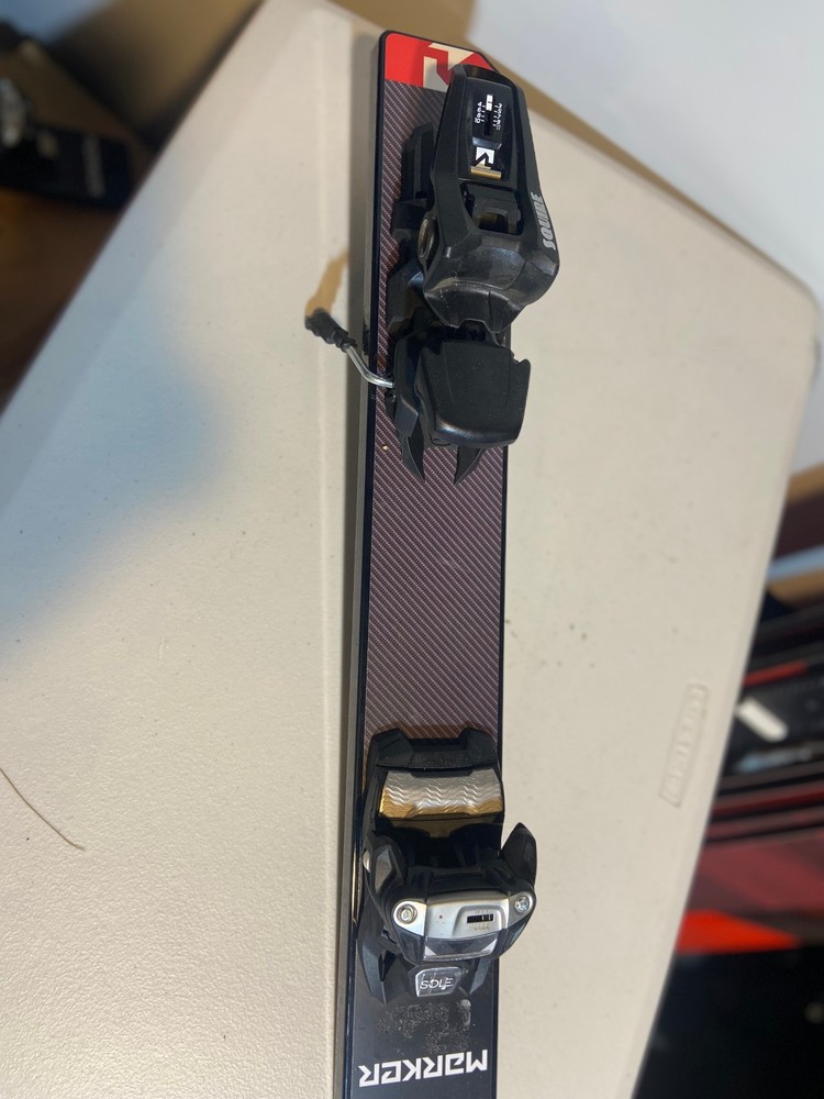 Marker Squire 11 Binding Black new