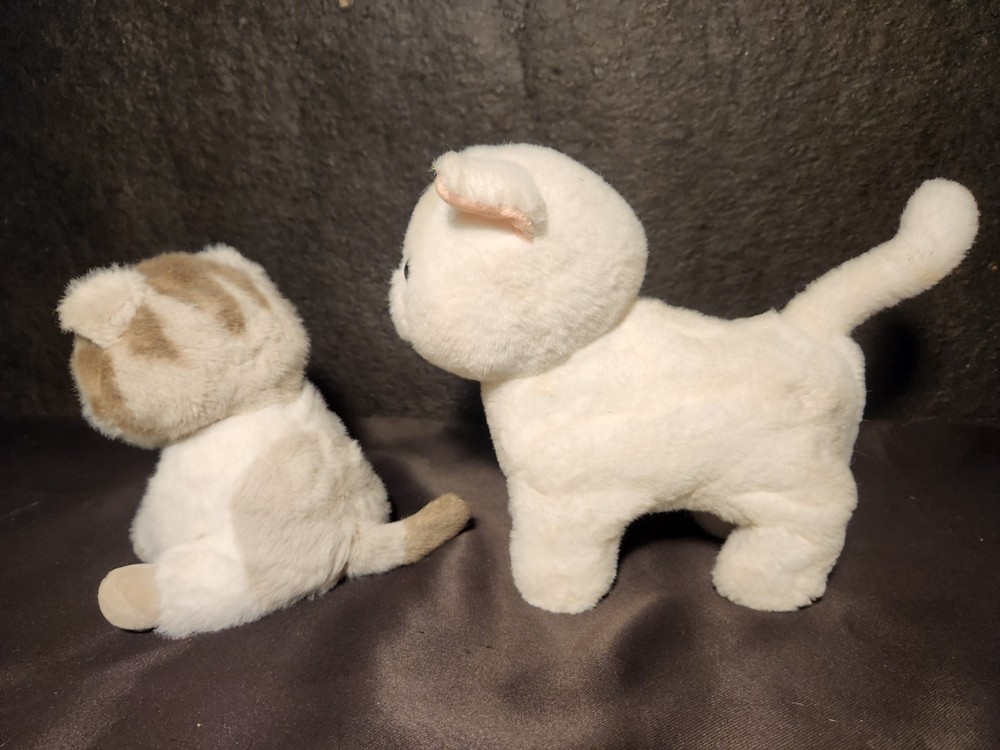 Cat Zuru Pets Alive Meowing Kitten (Works) & Walking White Cat (Does Not Work)