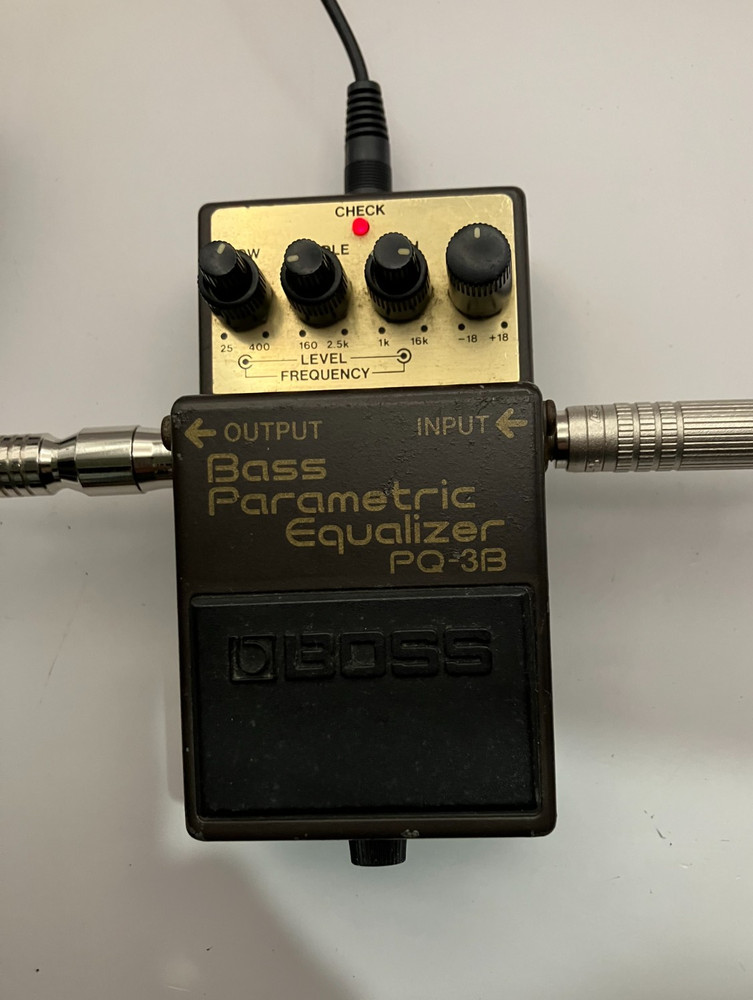 BOSS PQ-3B Bass Parametric Equalizer Vintage Guitar Effect Pedal