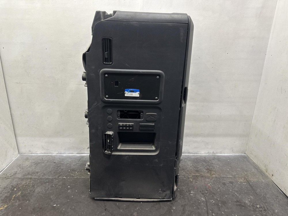 Freightliner CASCADIA Left/Driver Sleeper Cabinet - Used