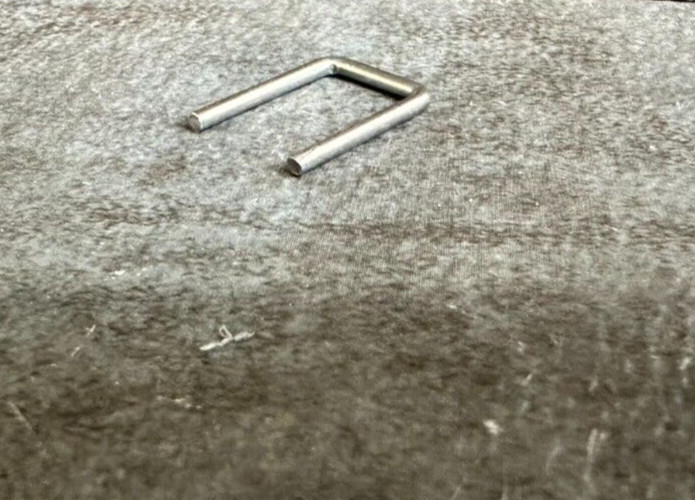 Drager 3337101 Retention Staple - new