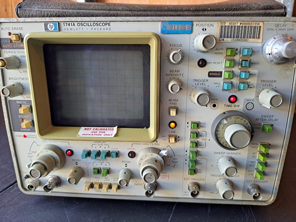 HP 1741A 100MHz Oscilloscope