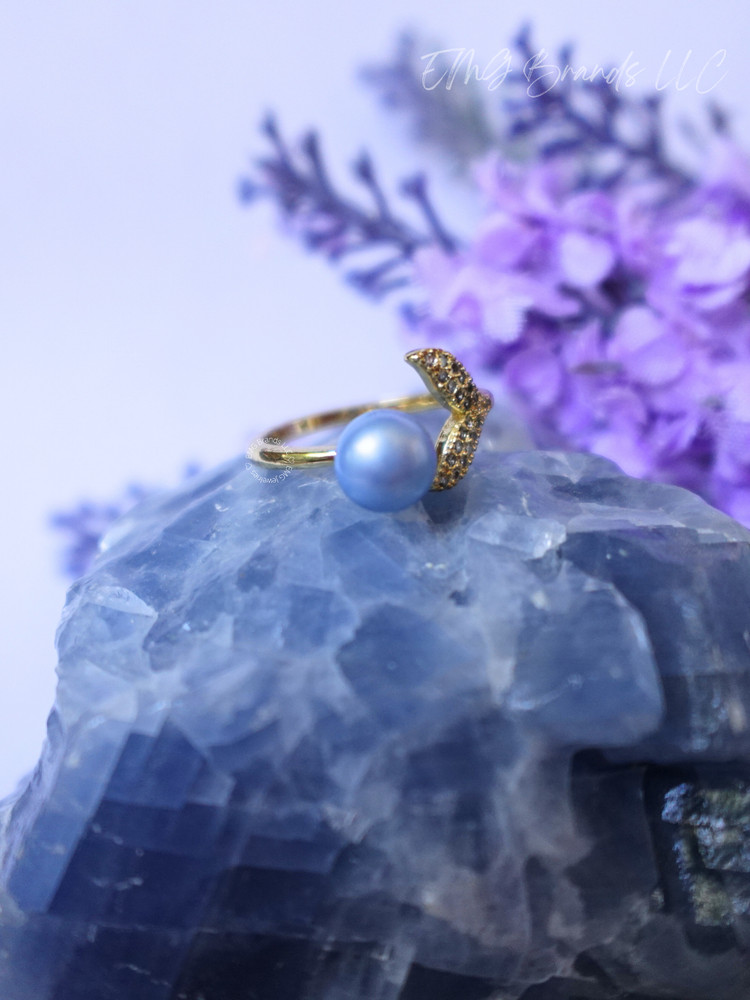 Sky Blue Pearl Fishtail Ring