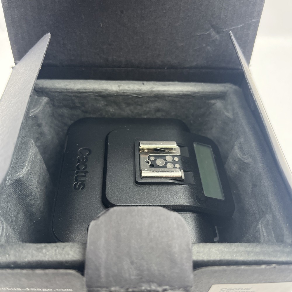 Cactus V6 Wireless Flash Transceiver Trigger Black Group Control