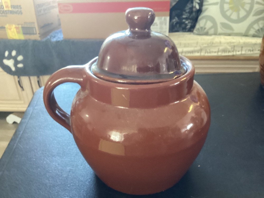 Heavy Brown Single Handle Bean Pot with Non Matching Lid