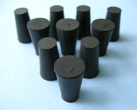 SIZE 00 BLACK RUBBER STOPPERS  (COUNT 10)