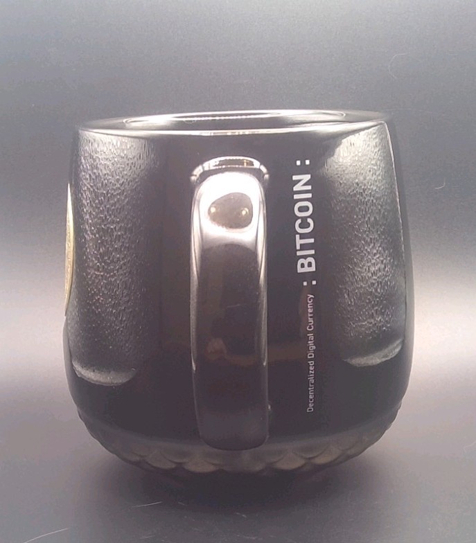 : BITCOIN : Decentralized Digital Currency Coffee Mug