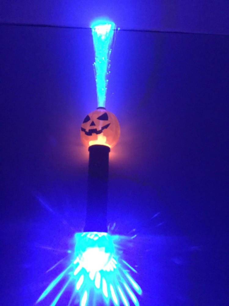 Light Up Pumpkin Wand NEW