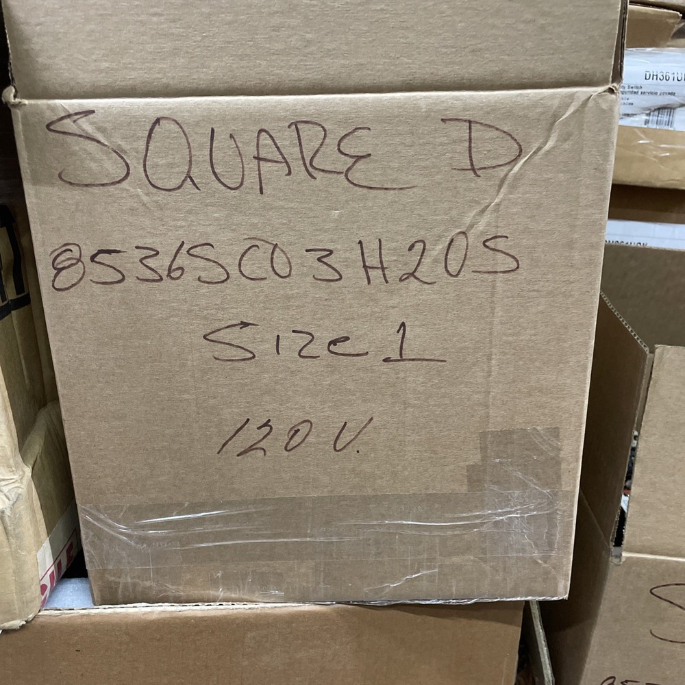 Square D 8536SCO3H20S Size 1 SEE PICS
