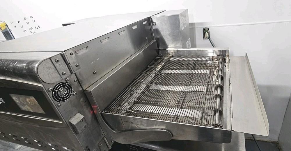 Refurbished Ovention Shuttle S2000 Ventless Conveyor Pizza Oven. 1 ph Stackable