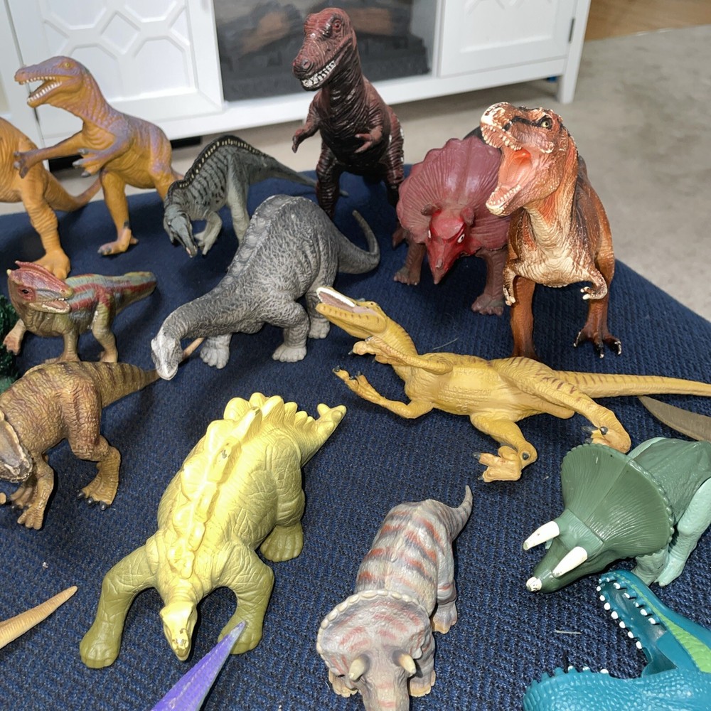 47 Dinosaurs Vintage 1980s - 2000s