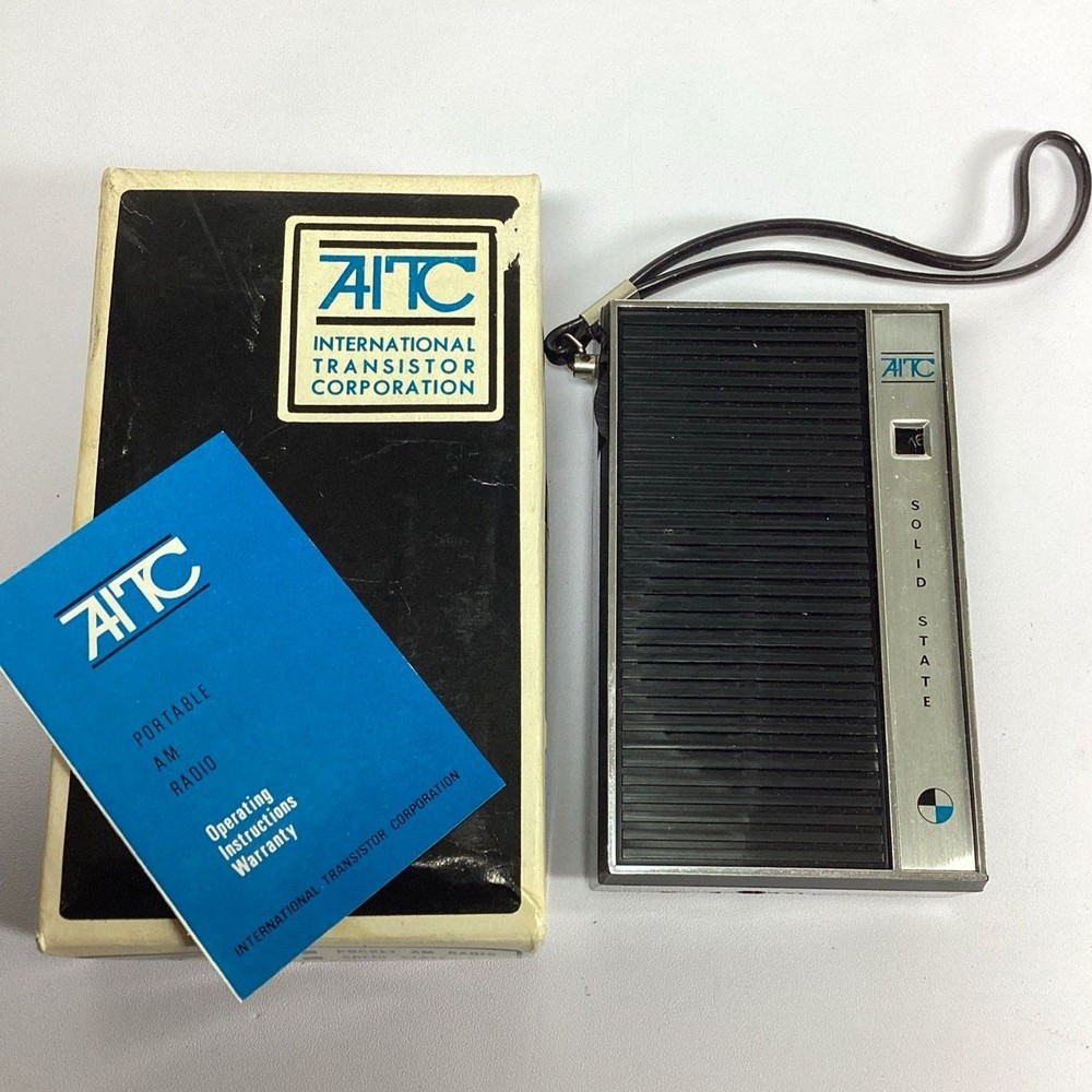 AITC Solid State Transistor AM Radio Model P3106 Taiwan Vintage