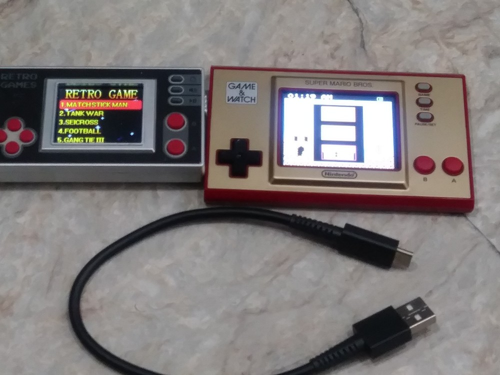 TCHIBO RETRO GAMES &  GAME & WATCH NINTENDO   HANDHELD CONSOLE