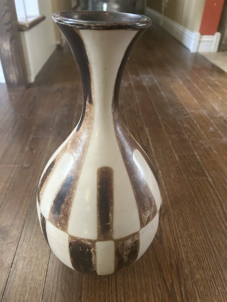 Peruvian Vase Handmade In Peru Ivory And Brown