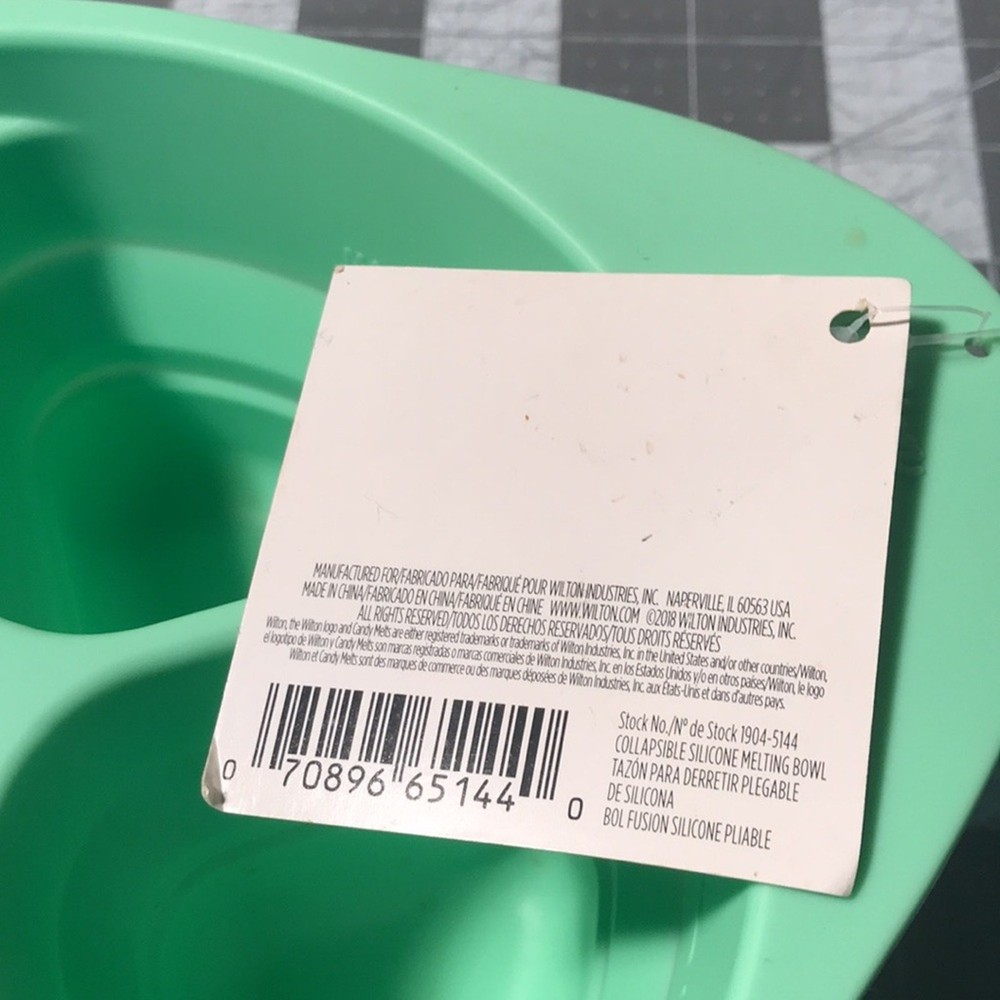 Wilton Collapsible Silicone Melting Bowl