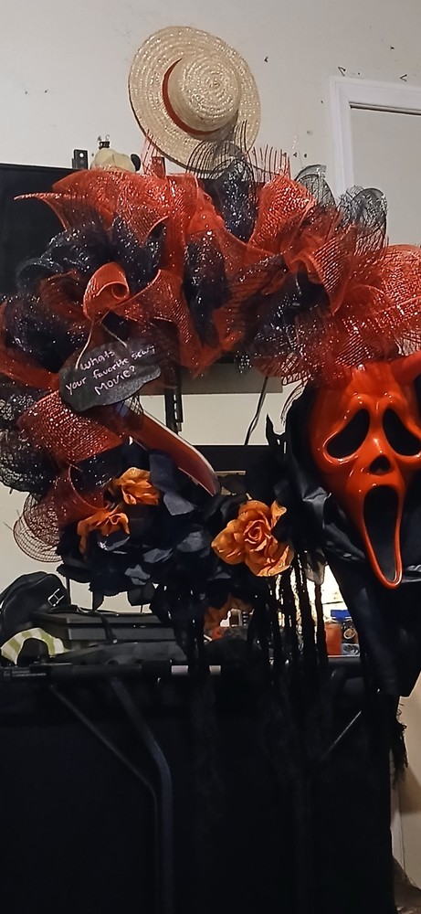 Red GHOSTFACE WREATH FOR Hallloween