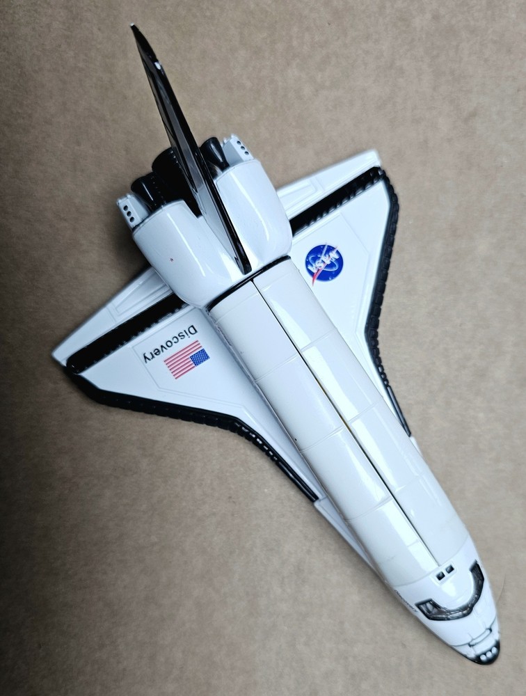 Space Shuttle Launch Display Set, NASA Space Adventure Series, by Daron, 12"