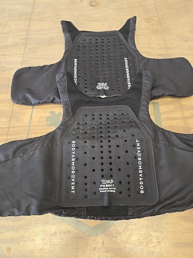 ArmorVent Alpha Elite Armor Vest B0911