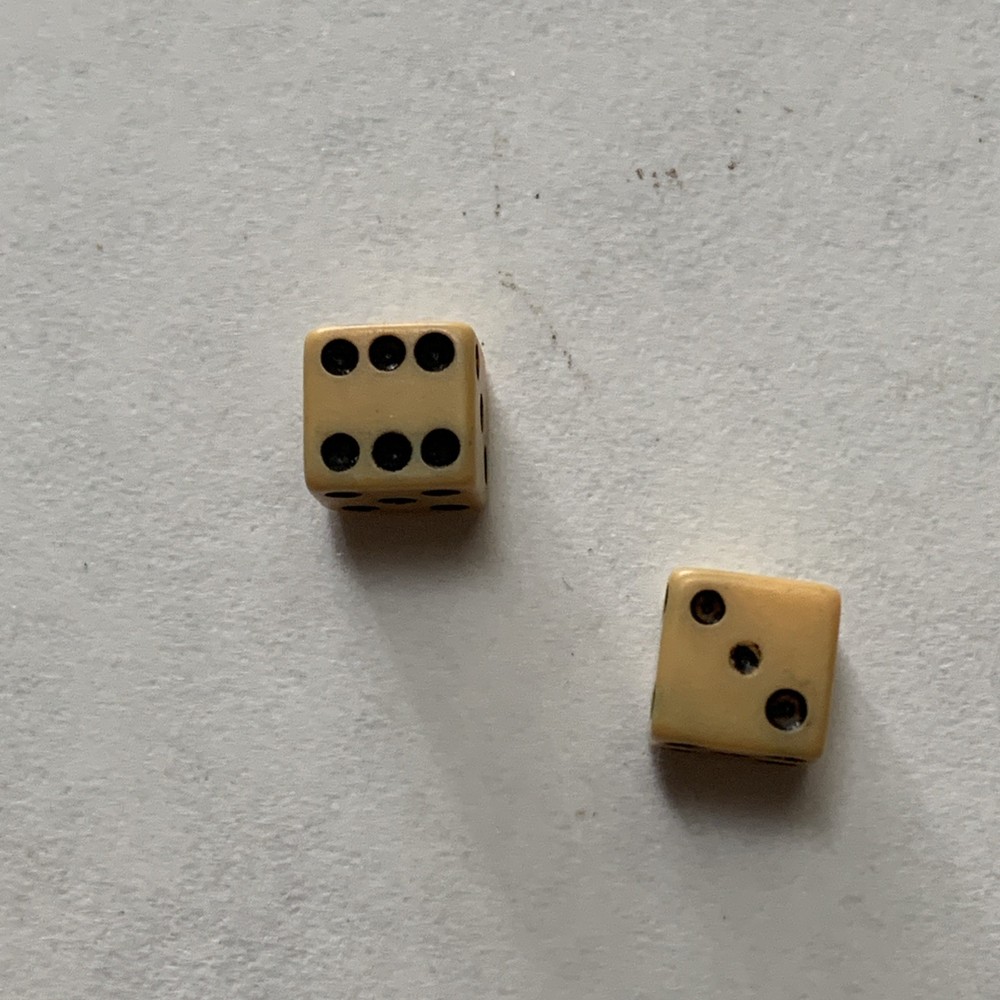 Two 1/4” Butterscotch Dice