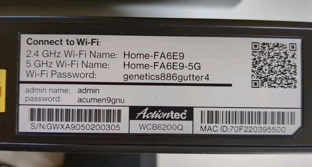 2 Actiontec WCB6200Q Wireless Network Extender Verizon WiFi