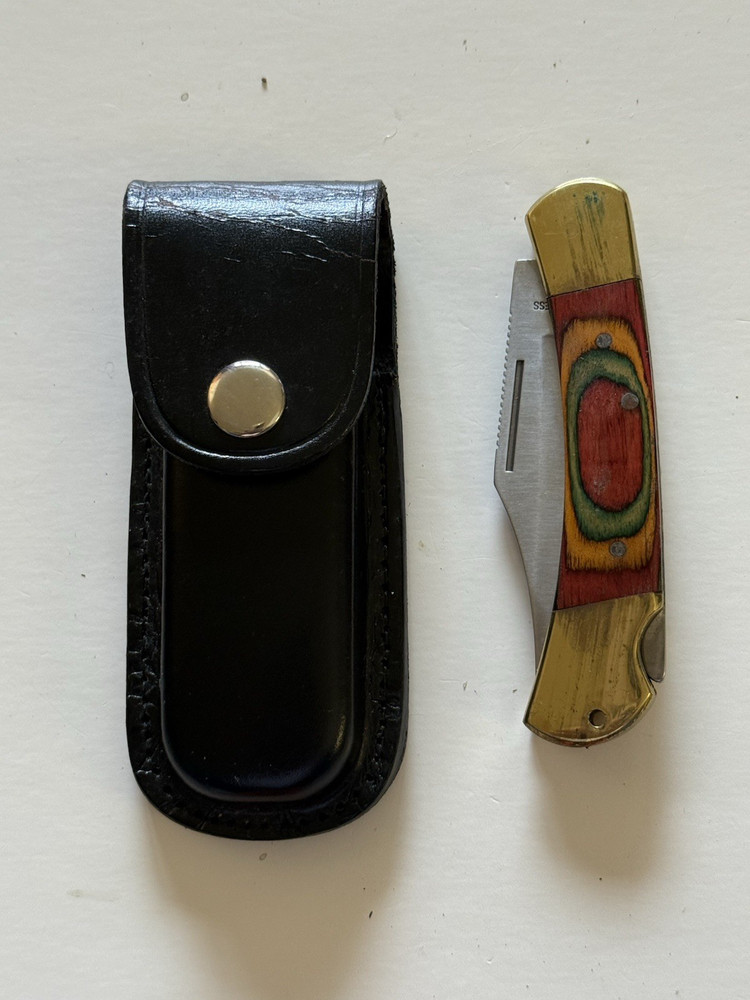 Folding Knife With Sheath