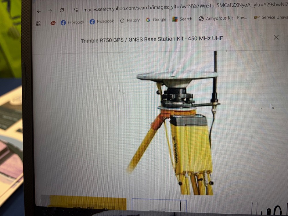 Trimble 852 Base Station