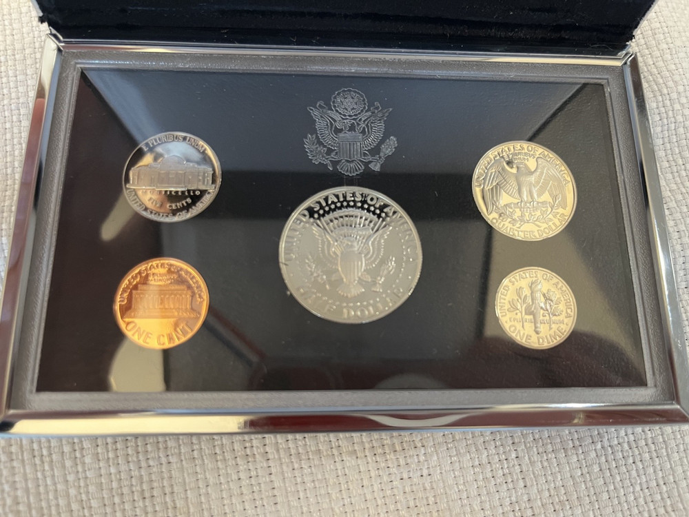 1992 S Premier SILVER Proof Set. Coins in Mint Made Custom Display Box.
