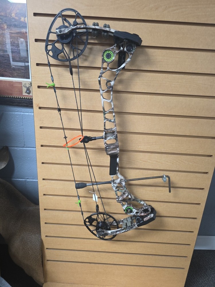 Mathews Halon 6 Compound Bow 28.5/70