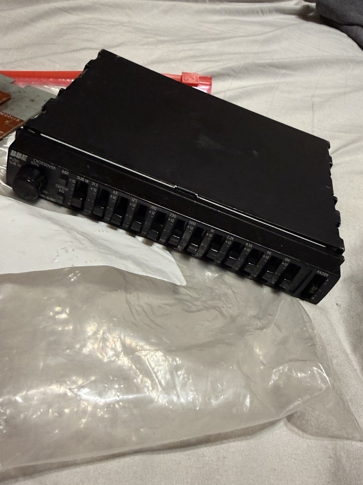 Alpine ERE-G180 Equalizer. Read Description!