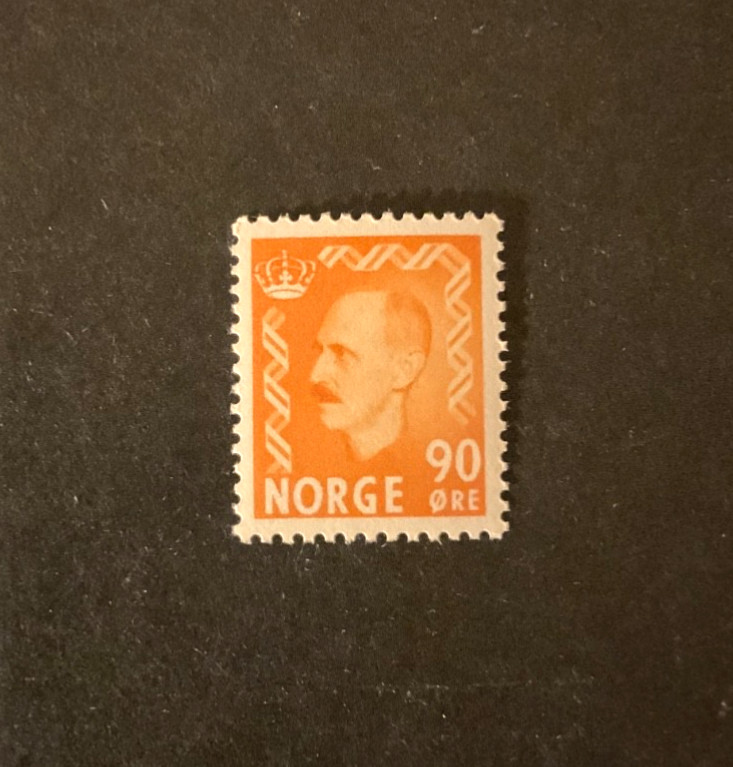 Norway Scott #352 never hinged