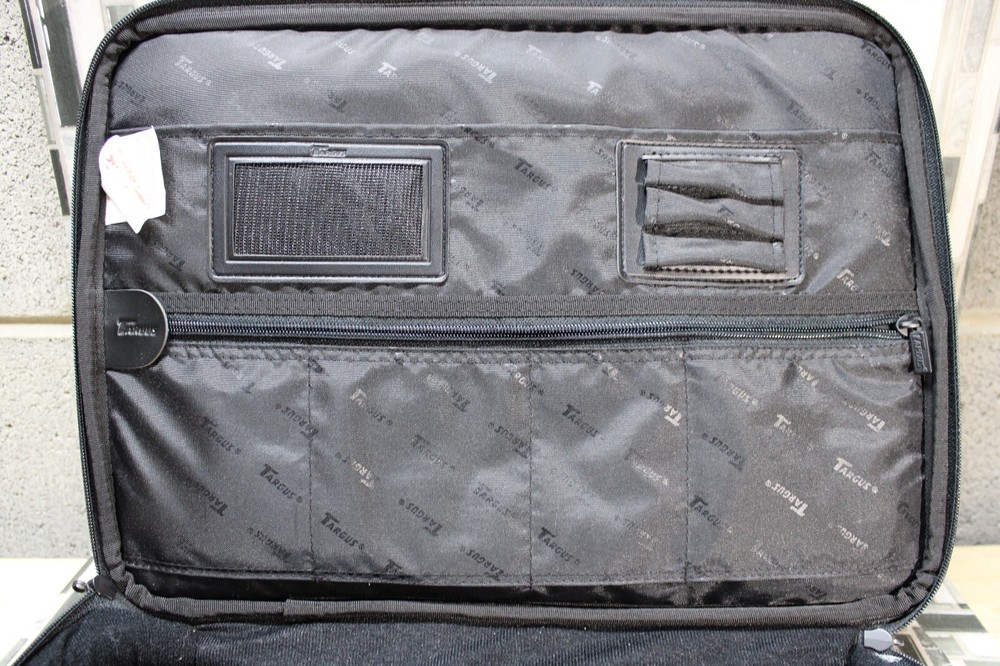 Targus Laptop Shoulder Bag Black Red Carry Case