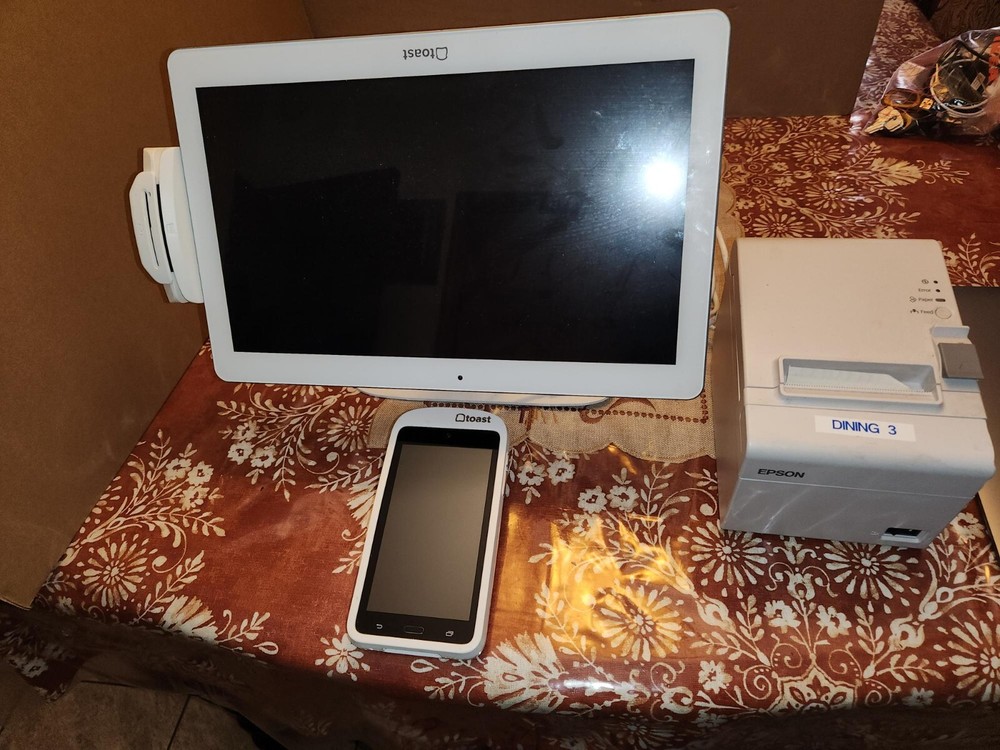 ELO ESY15i1B  Touchscreen Toast POS System  White