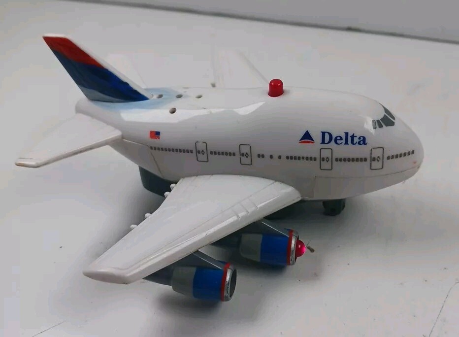 Delta Plane Pullback Flashing Lights Rare 1995 New Batteries