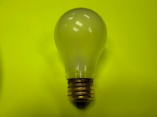 4Pcs Light bulb 75W 130Vac Rough Service Eiko