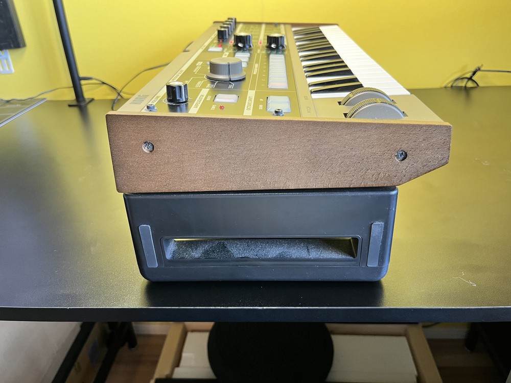 KORG MicroKORG Synthesizer Vocoder w/ AC-adapter | Beautiful Condition